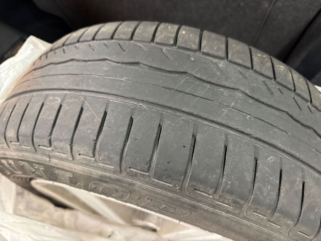 Toyota Yaris 2011 Hopea