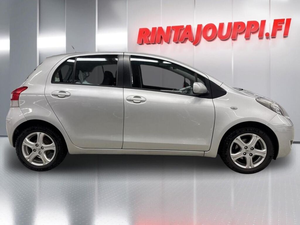 Toyota Yaris 2011 Hopea