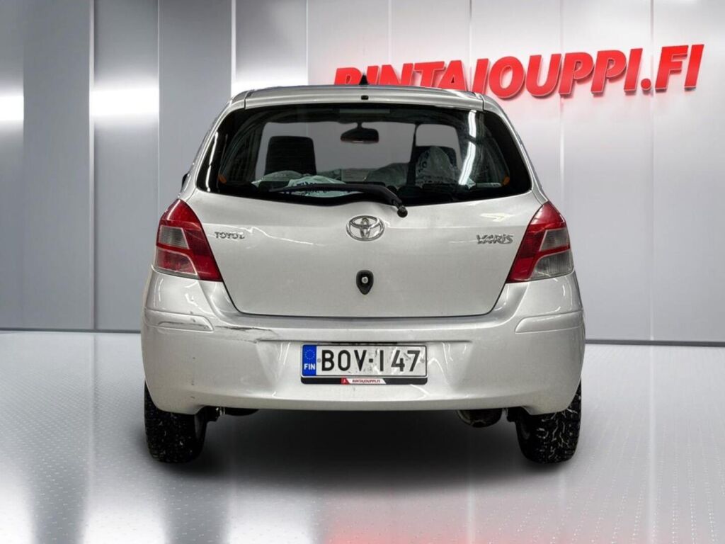 Toyota Yaris 2011 Hopea