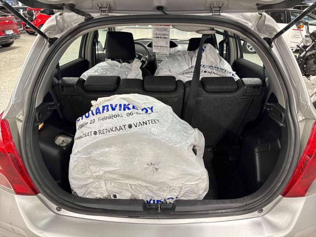 Toyota Yaris 2011 Hopea