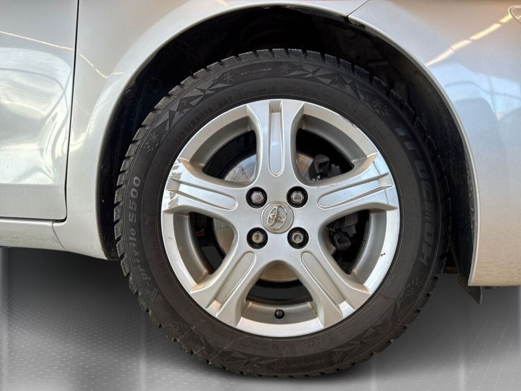 Toyota Yaris 2011 Hopea