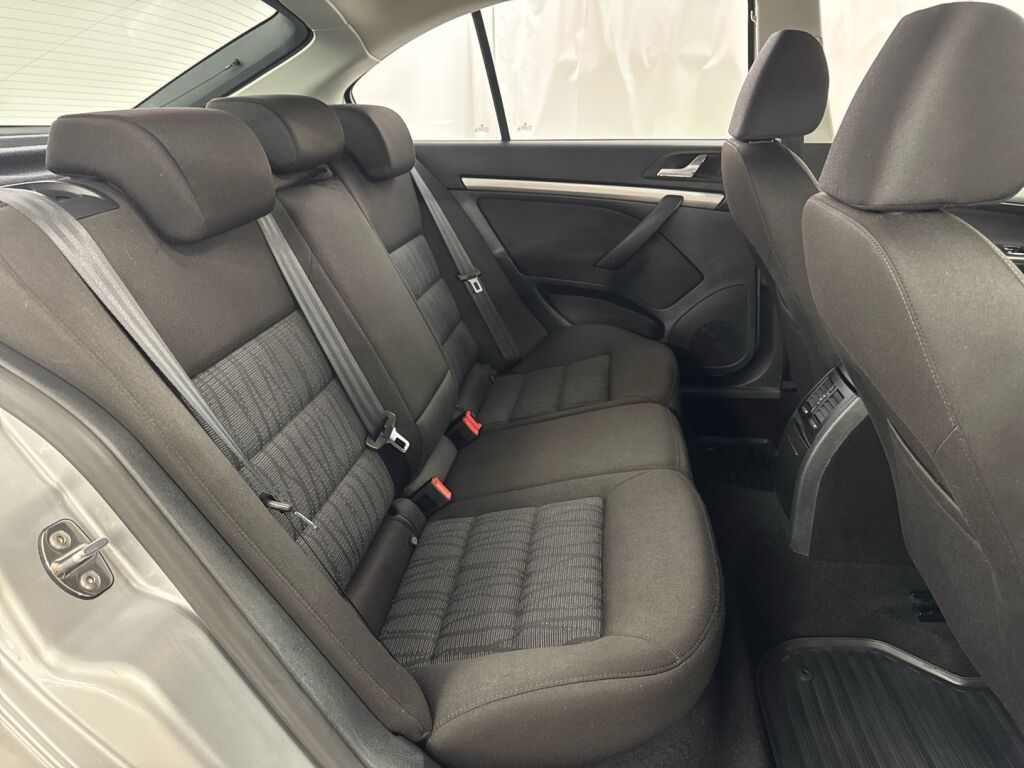 Skoda Octavia 2011 Harmaa