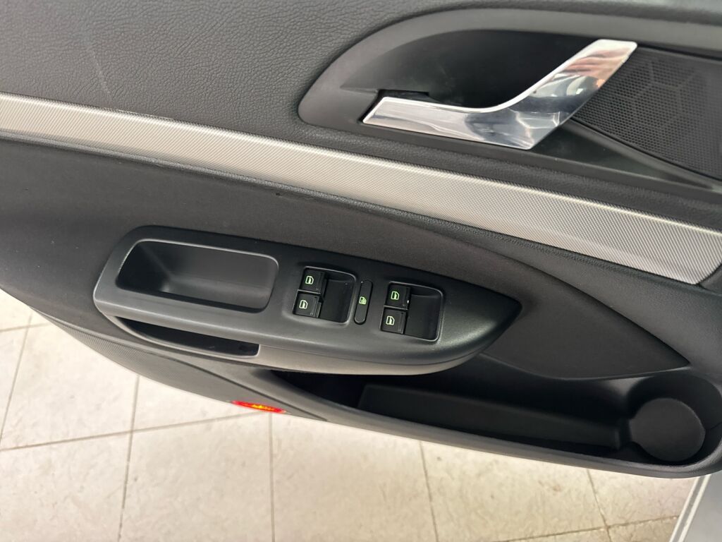 Skoda Octavia 2011 Harmaa