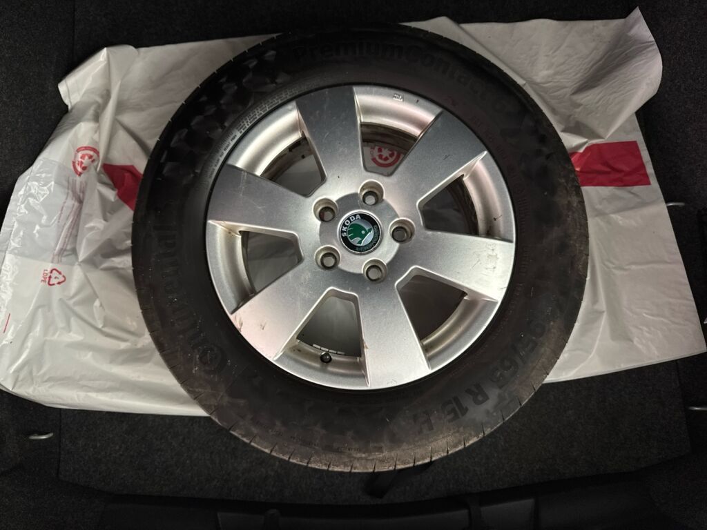 Skoda Octavia 2011 Harmaa