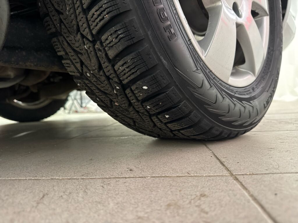 Skoda Octavia 2011 Harmaa