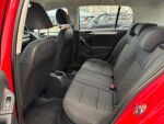 Volkswagen Golf 2011 Punainen