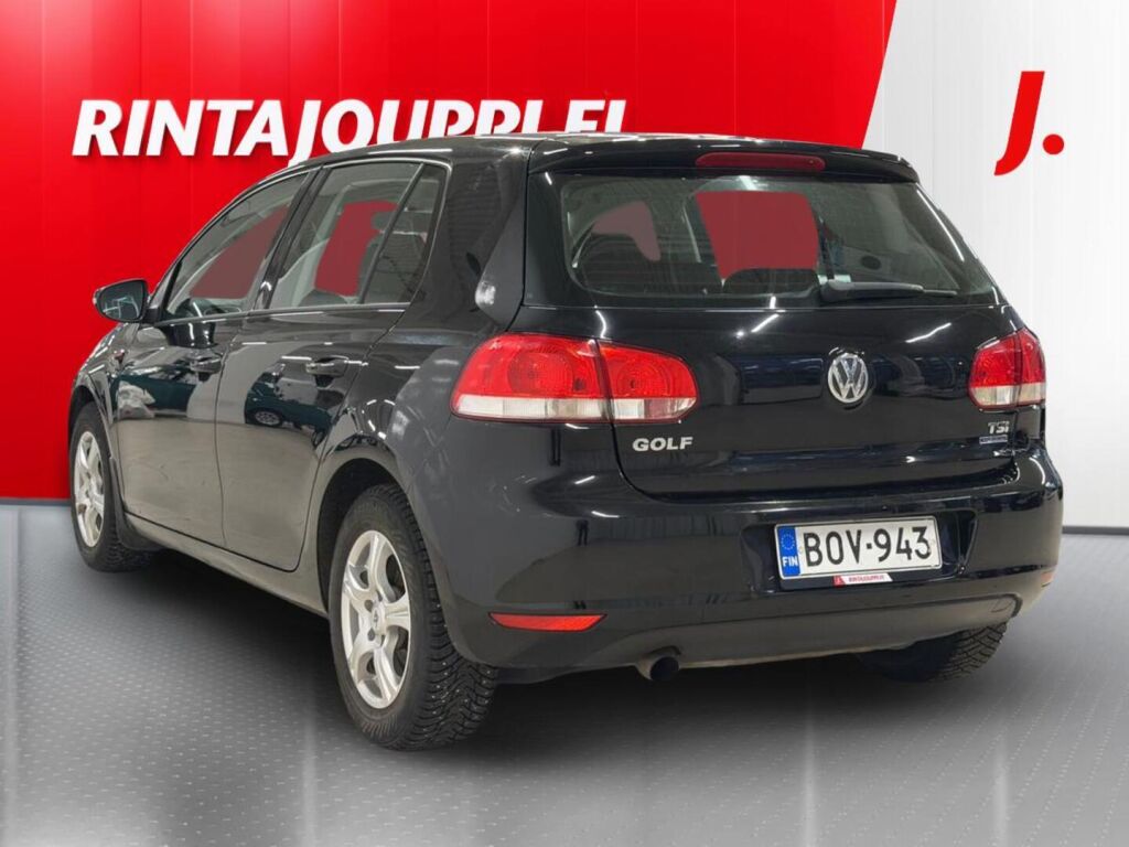 Volkswagen Golf 2011 Musta
