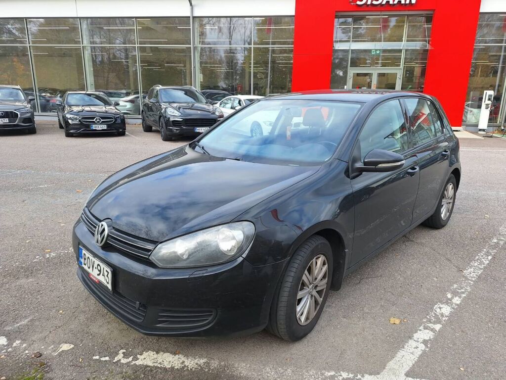 Volkswagen Golf 2011 Musta