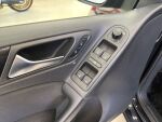 Volkswagen Golf 2011 Musta