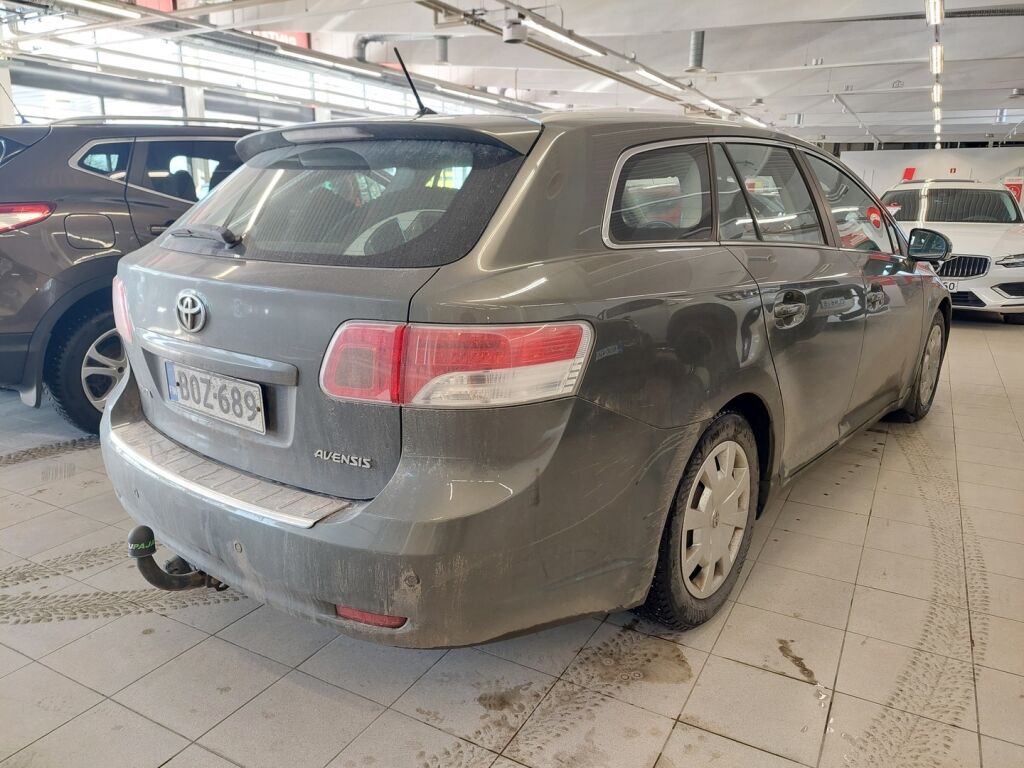Toyota Avensis 2009 Vihreä