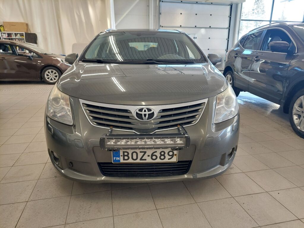 Toyota Avensis 2009 Vihreä