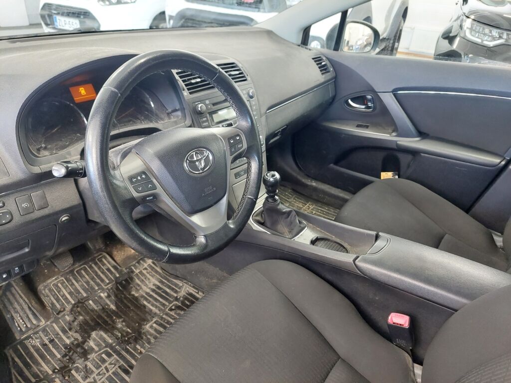 Toyota Avensis 2009 Vihreä