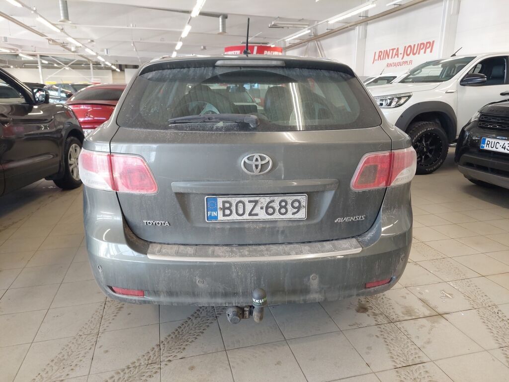 Toyota Avensis 2009 Vihreä