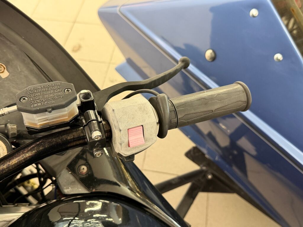 Suzuki GSX 1993 Punainen