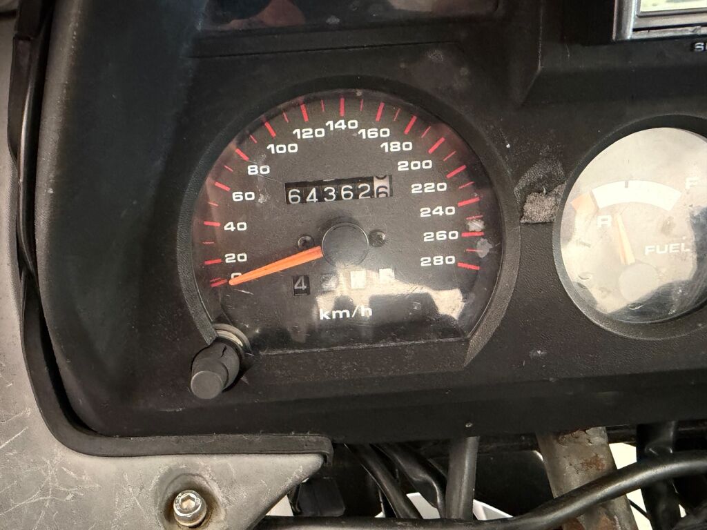 Suzuki GSX 1993 Punainen
