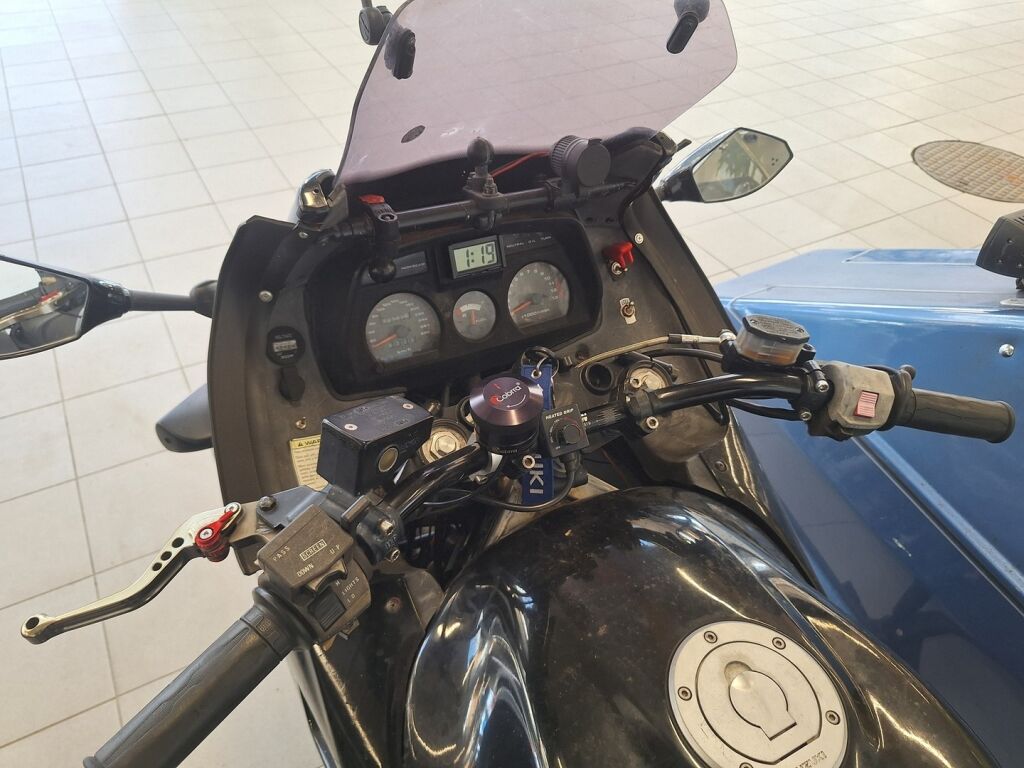 Suzuki GSX 1993 Punainen