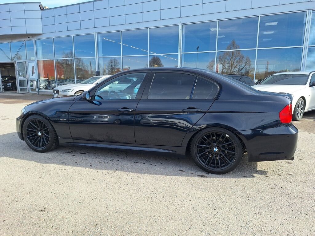 BMW 325 2008 Sininen