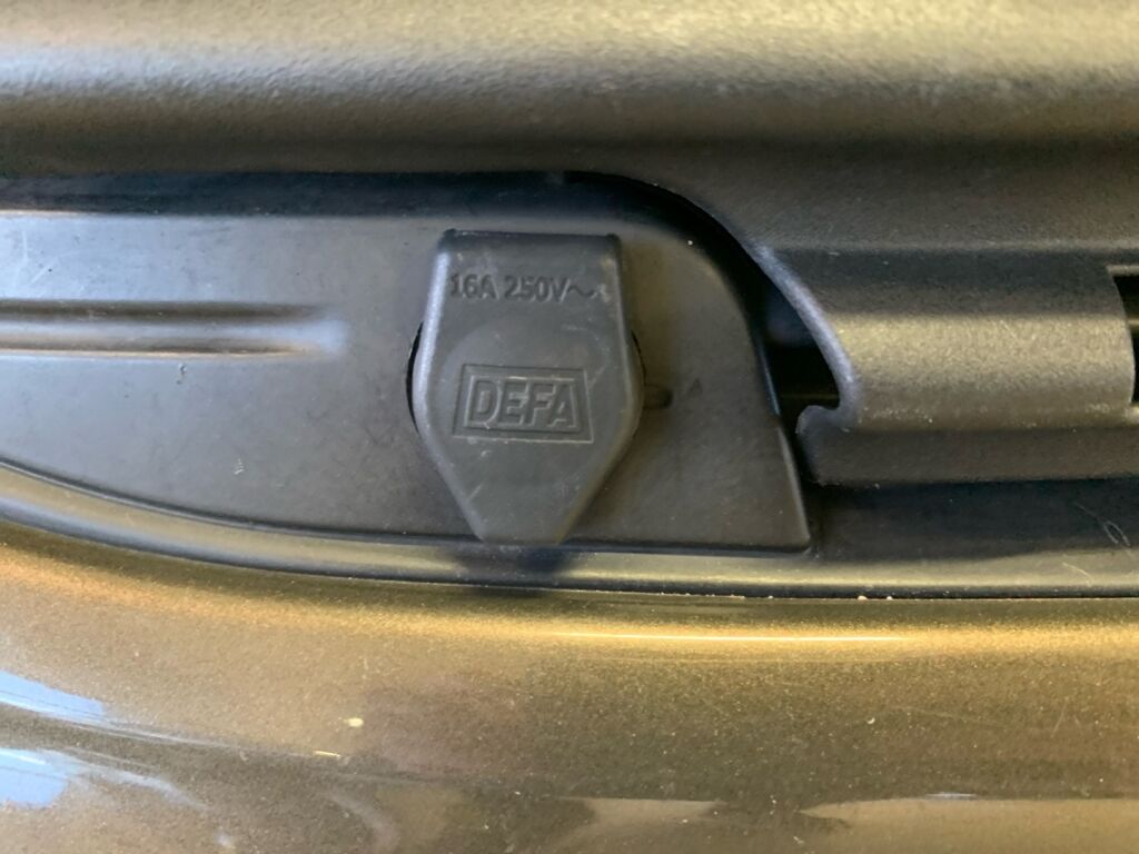 Citroen C4 2011 Ruskea (beige)