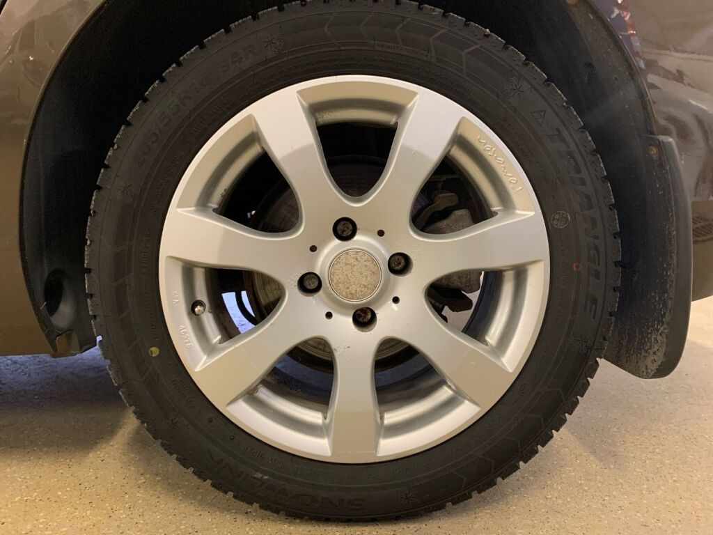 Citroen C4 2011 Ruskea (beige)