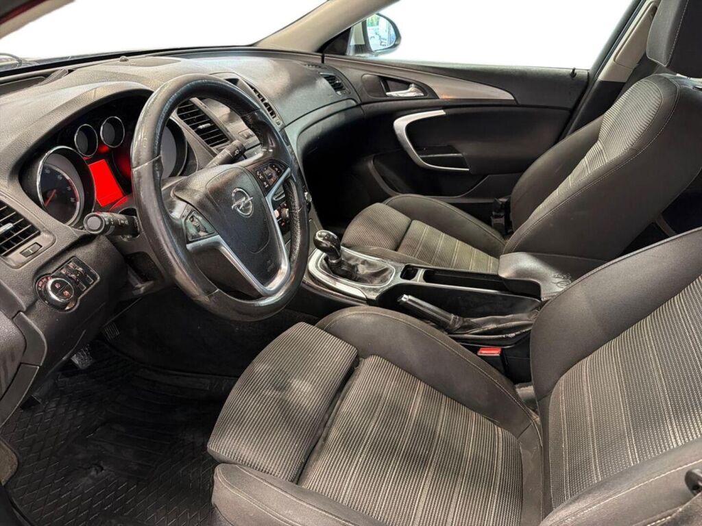 Opel Insignia 2011 Ruskea (beige)