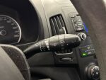 Hyundai i30 2011 Punainen