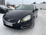 Volvo V60 2013 Musta