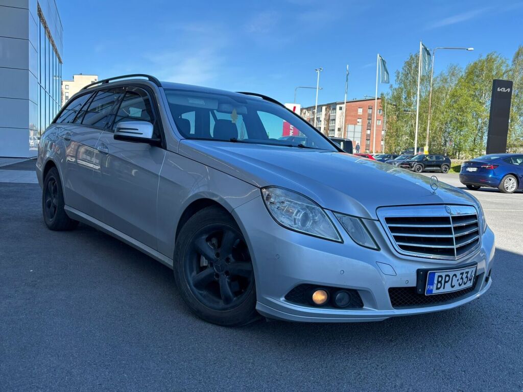 Mercedes-Benz E 2010 Harmaa