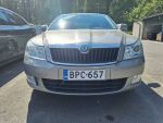 Skoda Octavia 2011 Ruskea (beige)