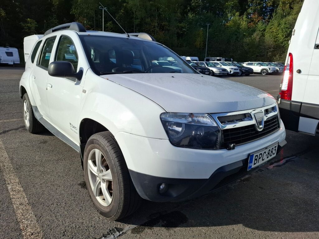 Dacia Duster 2011 Valkoinen