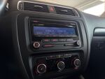 Volkswagen Jetta 2013 Ruskea (beige)