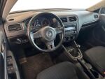Volkswagen Jetta 2013 Ruskea (beige)
