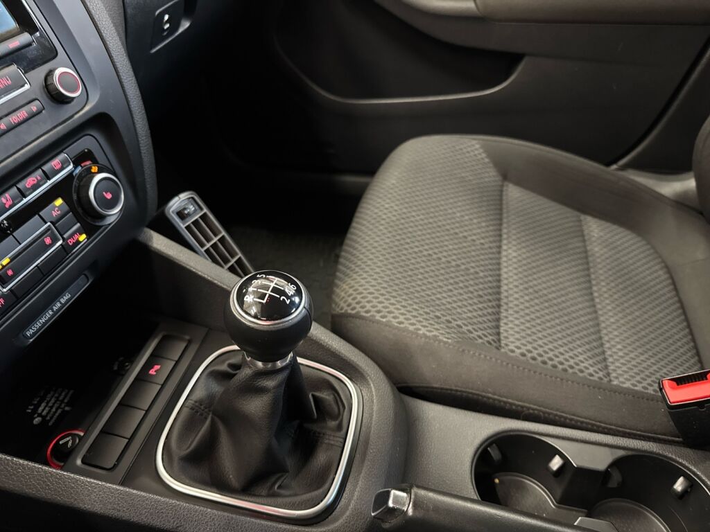 Volkswagen Jetta 2012 Harmaa