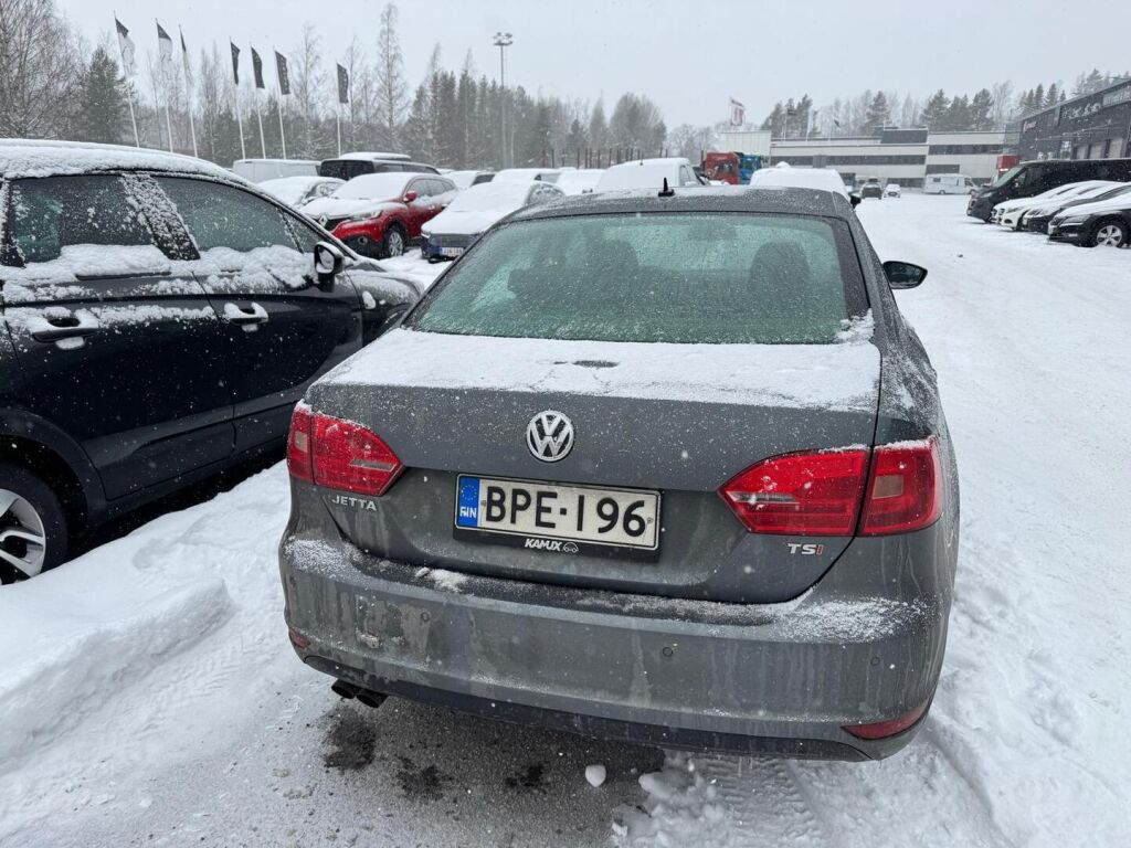 Volkswagen Jetta 2012 Harmaa