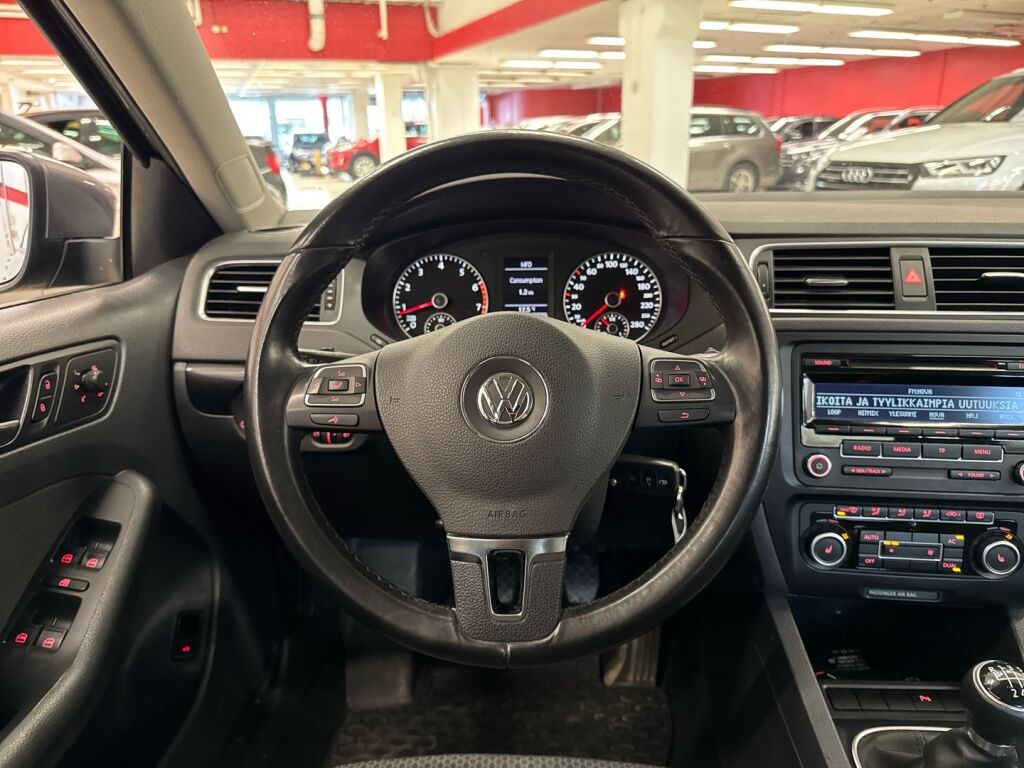Volkswagen Jetta 2012 Harmaa