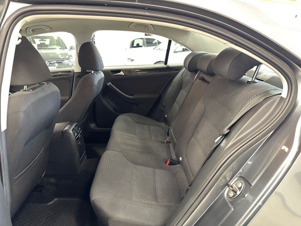 Volkswagen Jetta 2012 Harmaa