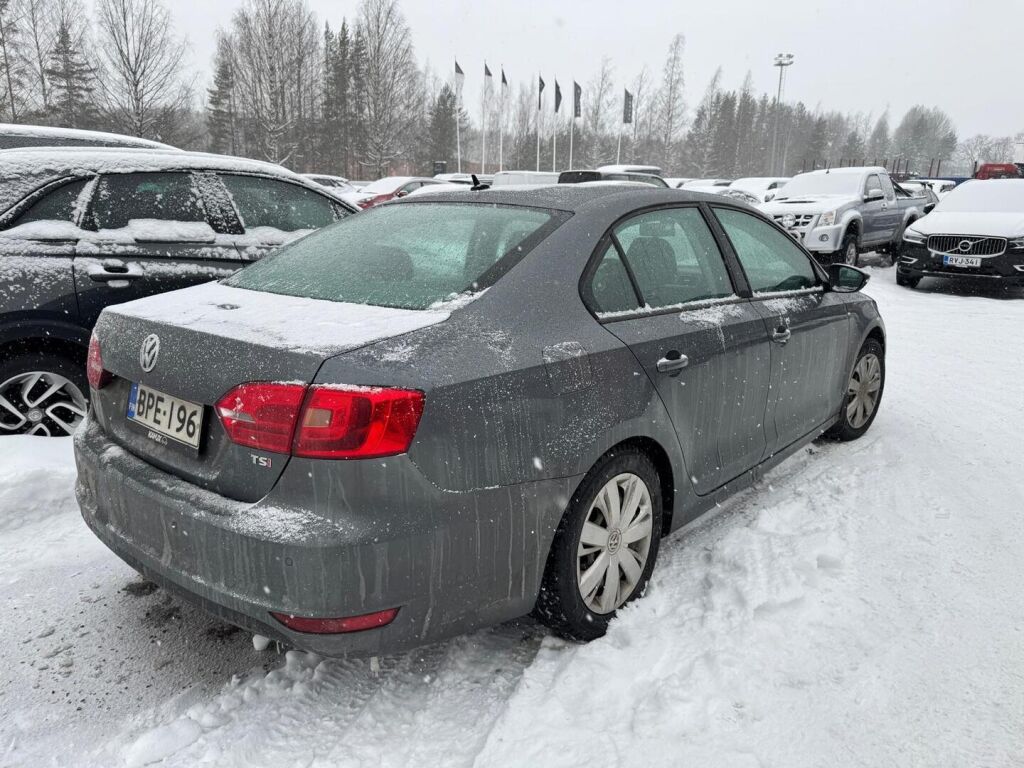 Volkswagen Jetta 2012 Harmaa