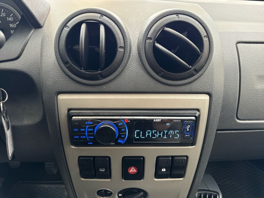 Dacia Logan MCV 2011 Valkoinen