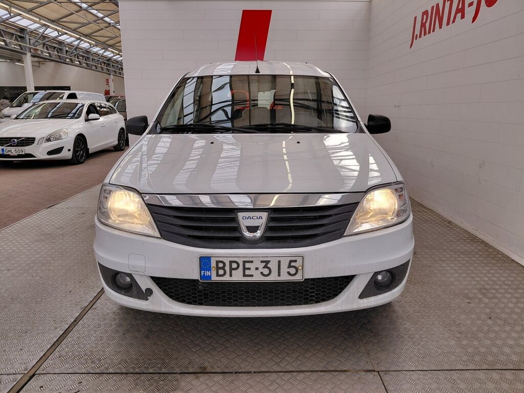 Dacia Logan MCV 2011 Valkoinen