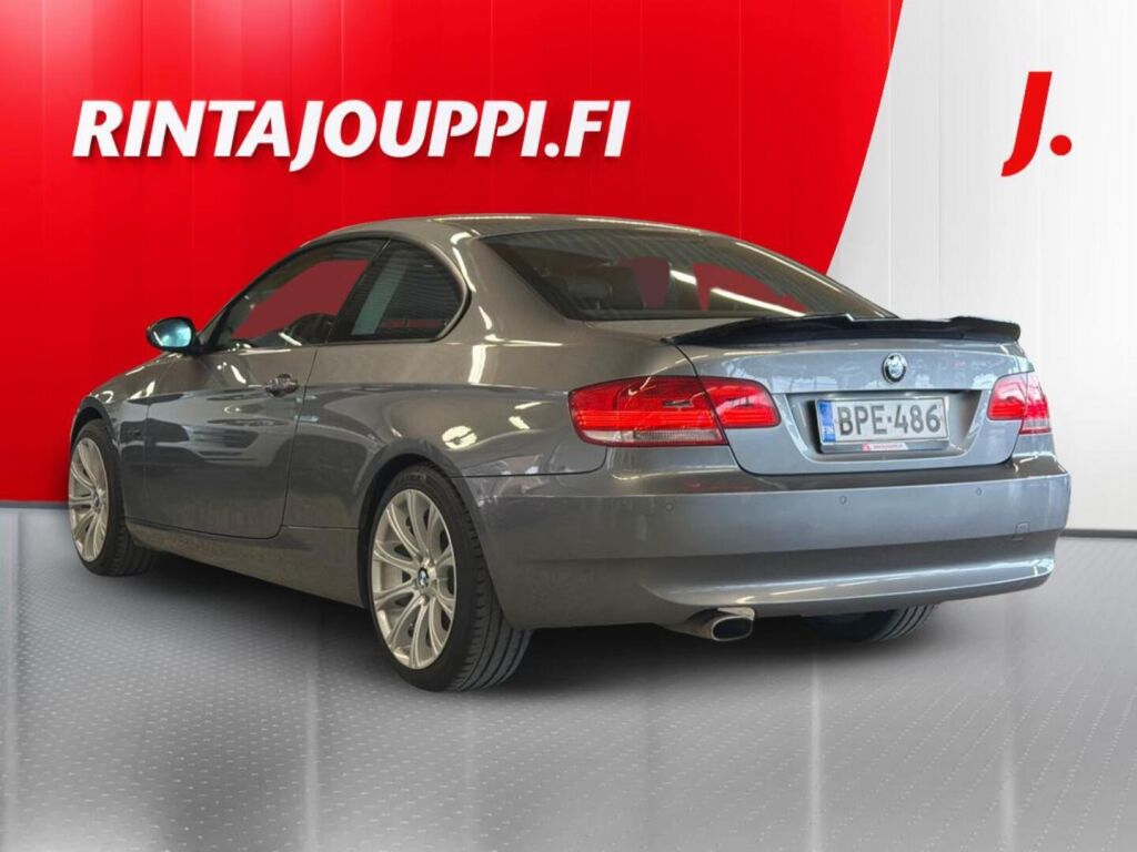 BMW 320 2009 Harmaa