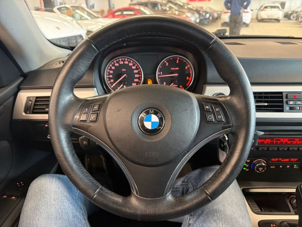 BMW 320 2009 Harmaa