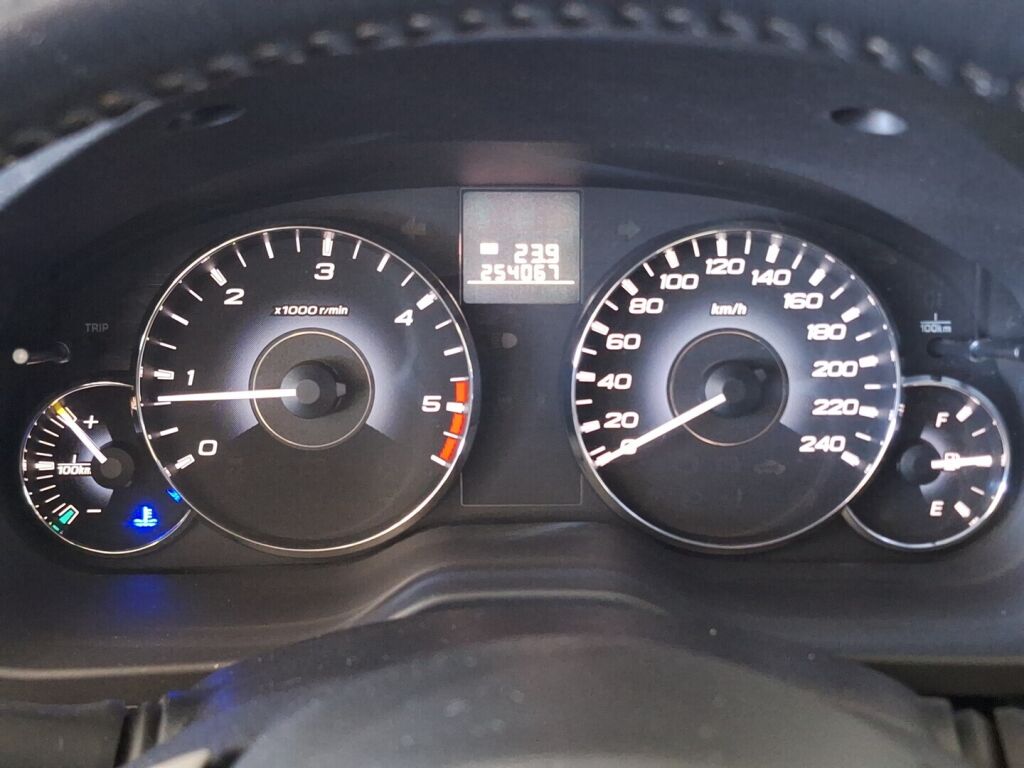Subaru Outback 2012 Musta