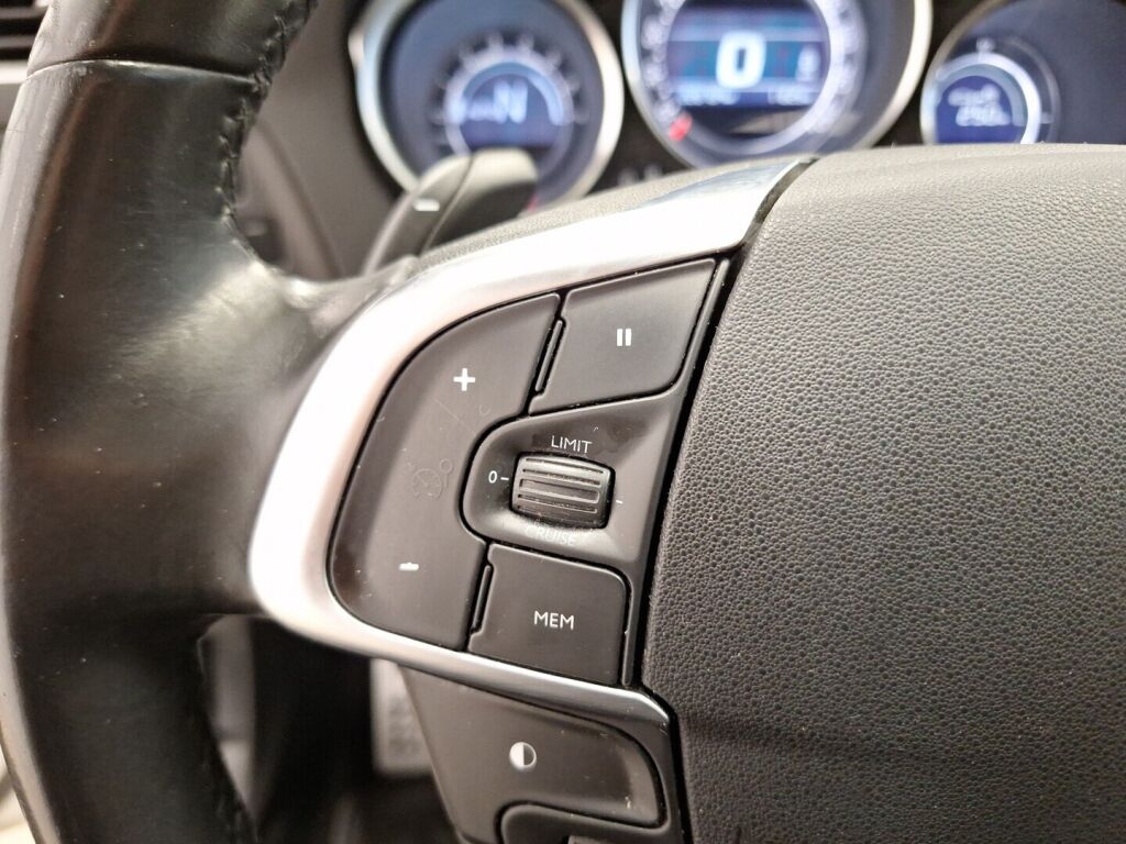 Citroen DS4 2011 Valkoinen