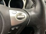 Nissan Juke 2011 Punainen