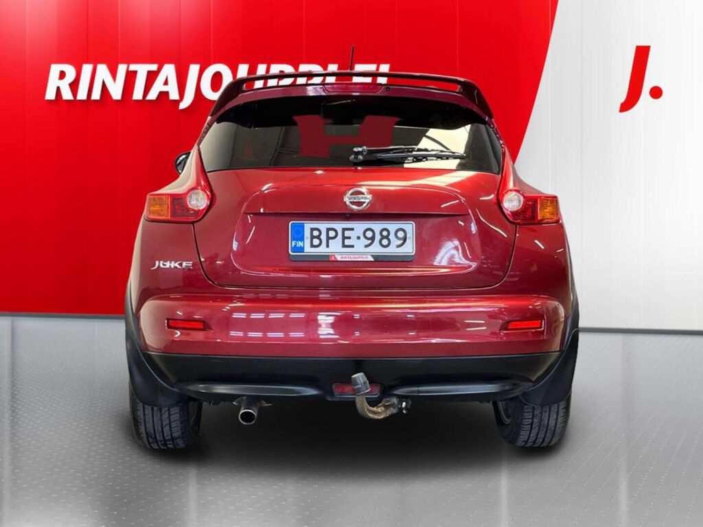 Nissan Juke 2011 Punainen