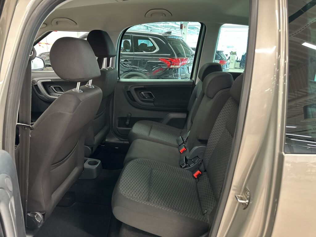 Skoda Roomster 2012 Ruskea (beige)