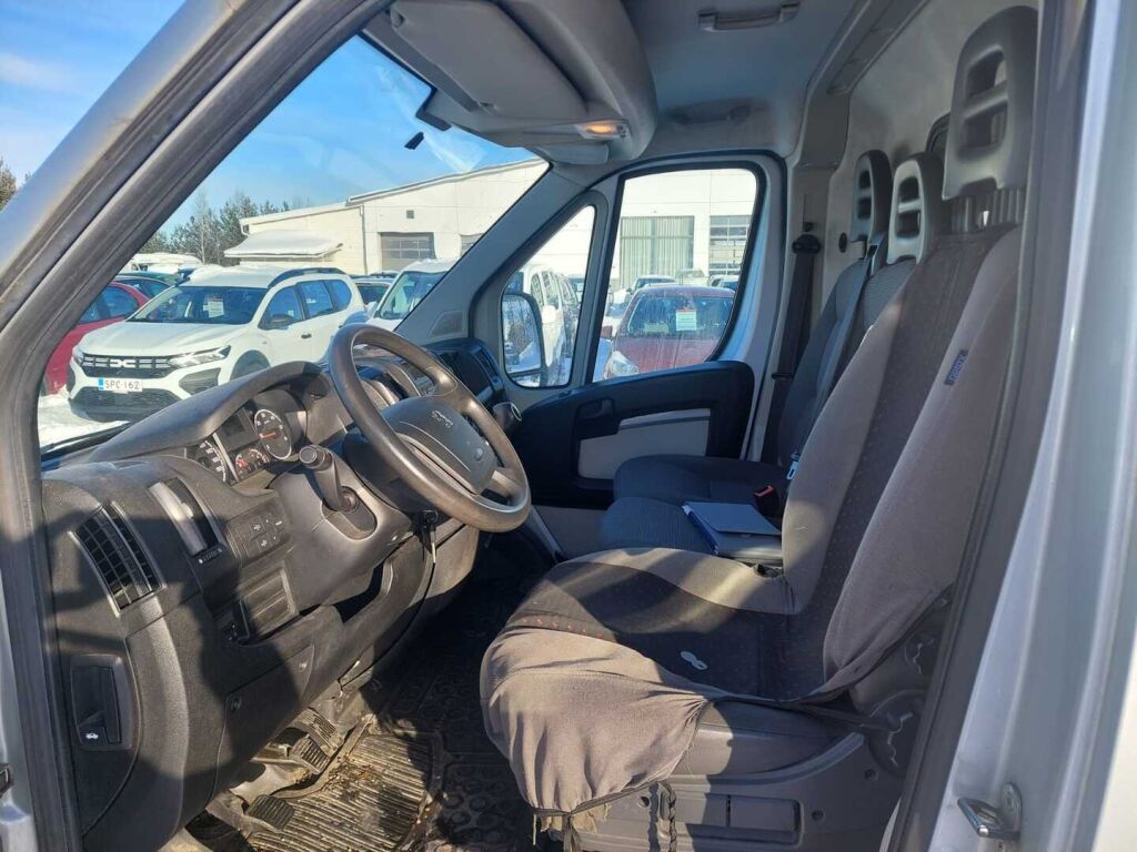 Peugeot Boxer 2011 Harmaa