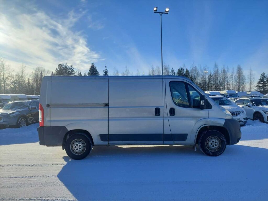 Peugeot Boxer 2011 Harmaa