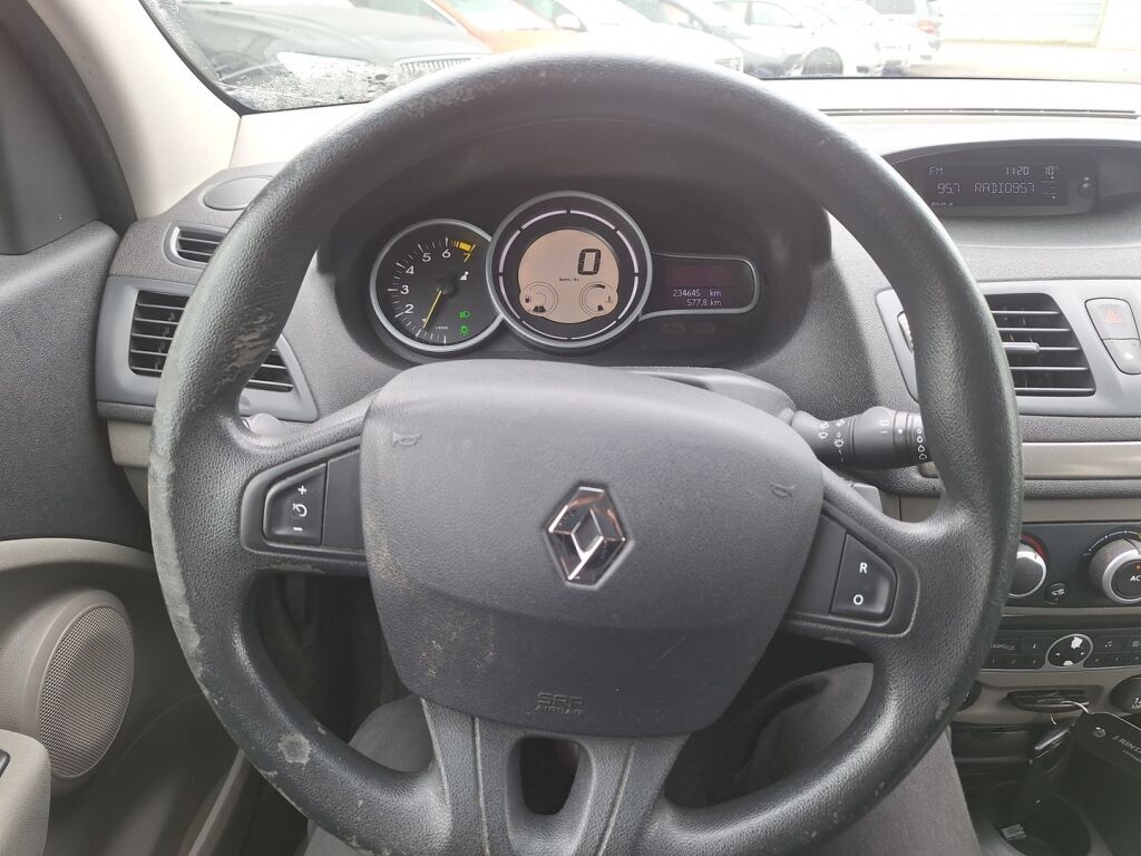 Renault MEGANE 2012 Ruskea