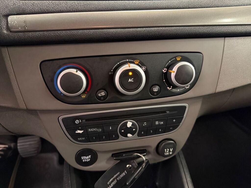 Renault MEGANE 2012 Ruskea