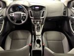 Ford Focus 2012 Ruskea (beige)